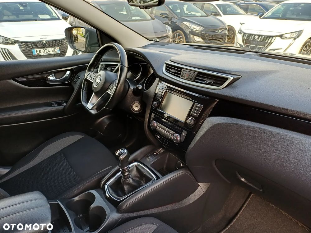 Nissan Qashqai 1.3 DIG-T N-Connecta - 12