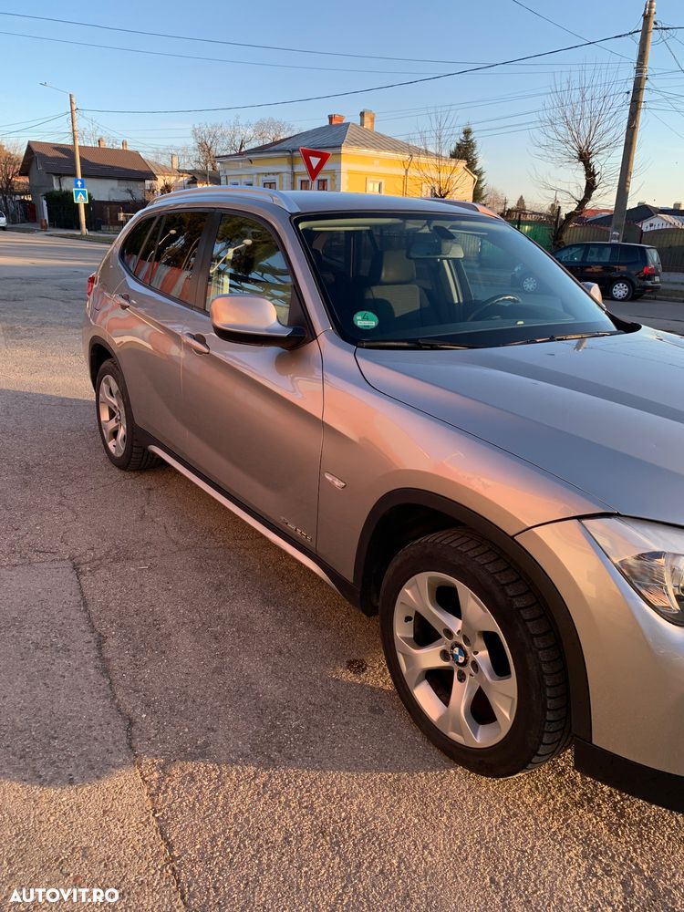 BMW X1 xDrive20d - 13