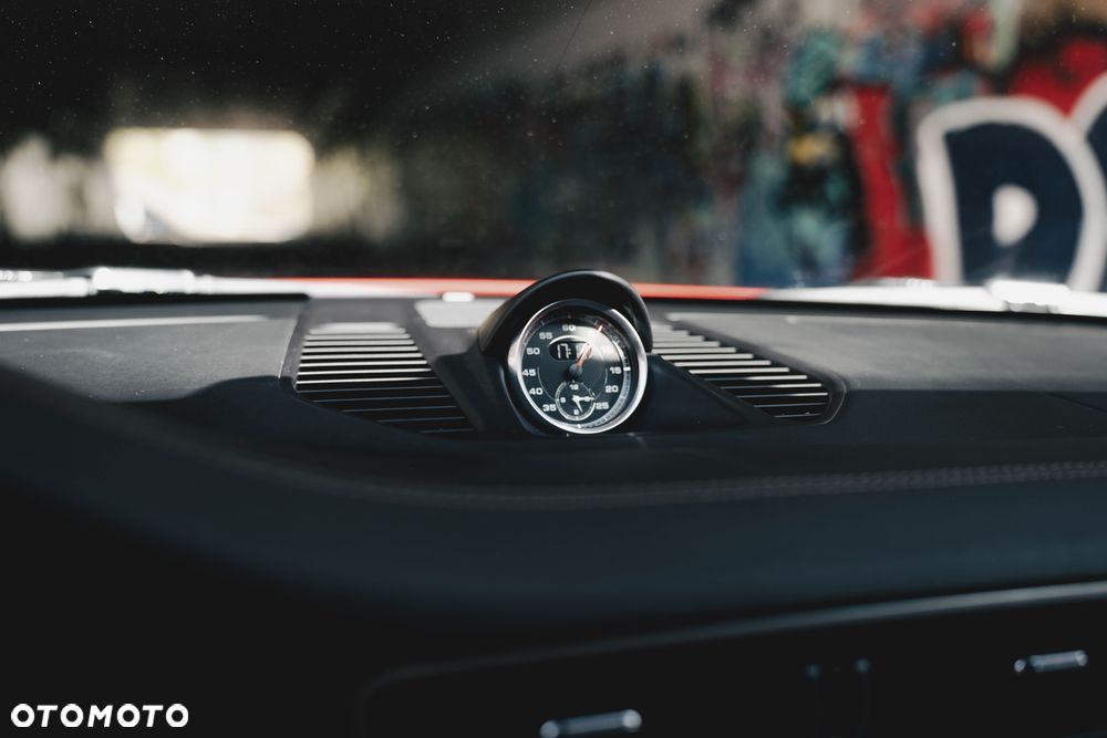 Porsche 911 Carrera 4S PDK - 26