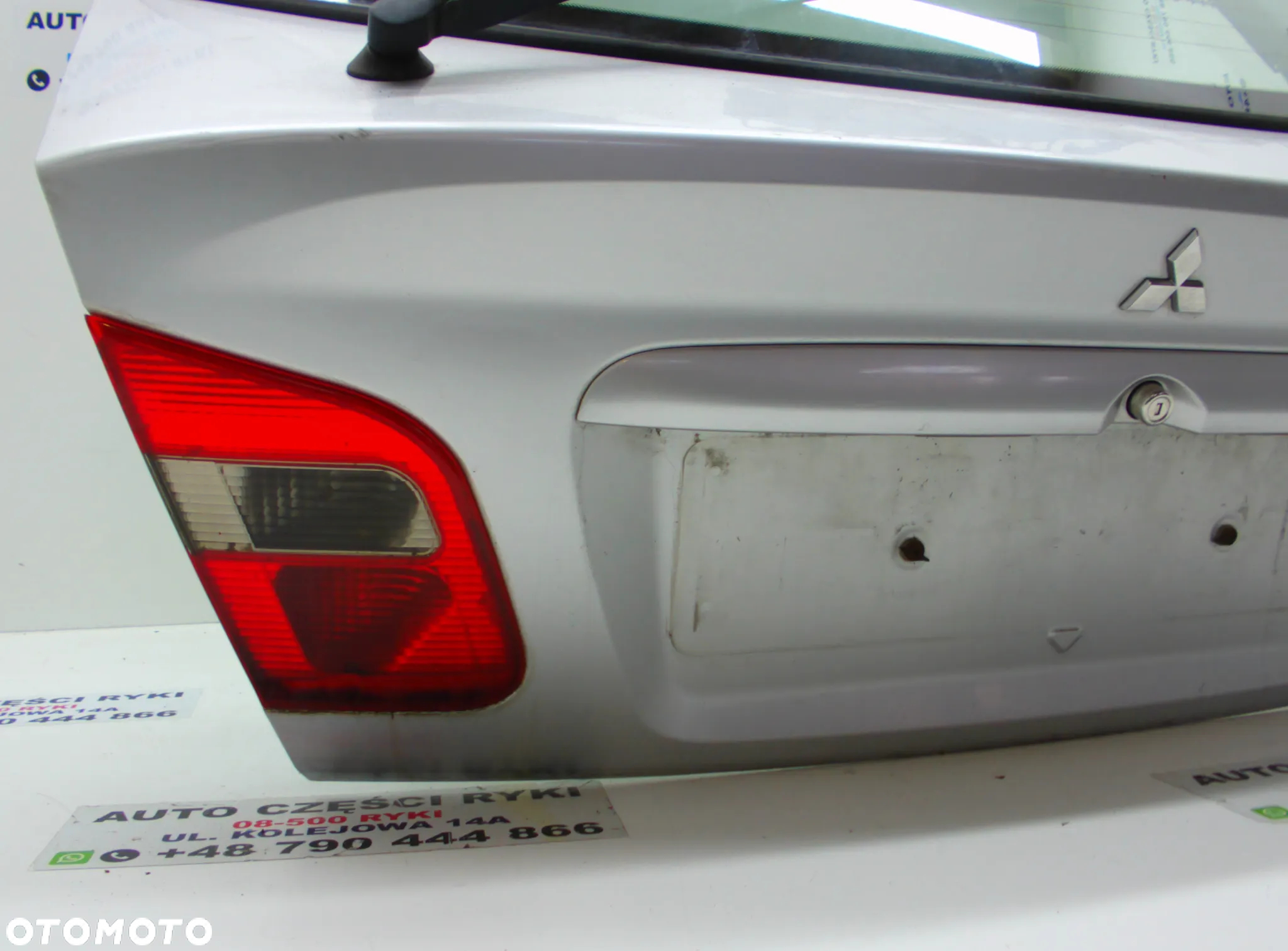 Mitsubishi Carisma Klapa bagażnika A50 - 3