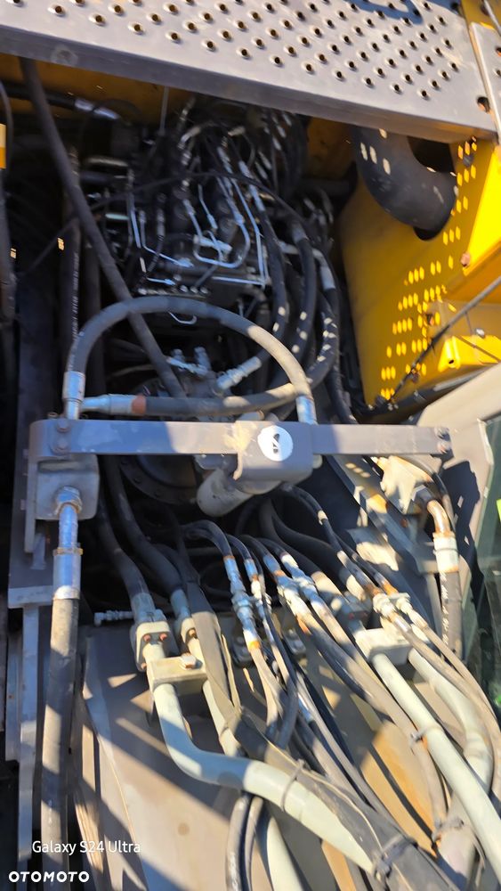 Volvo Ec250 - 10
