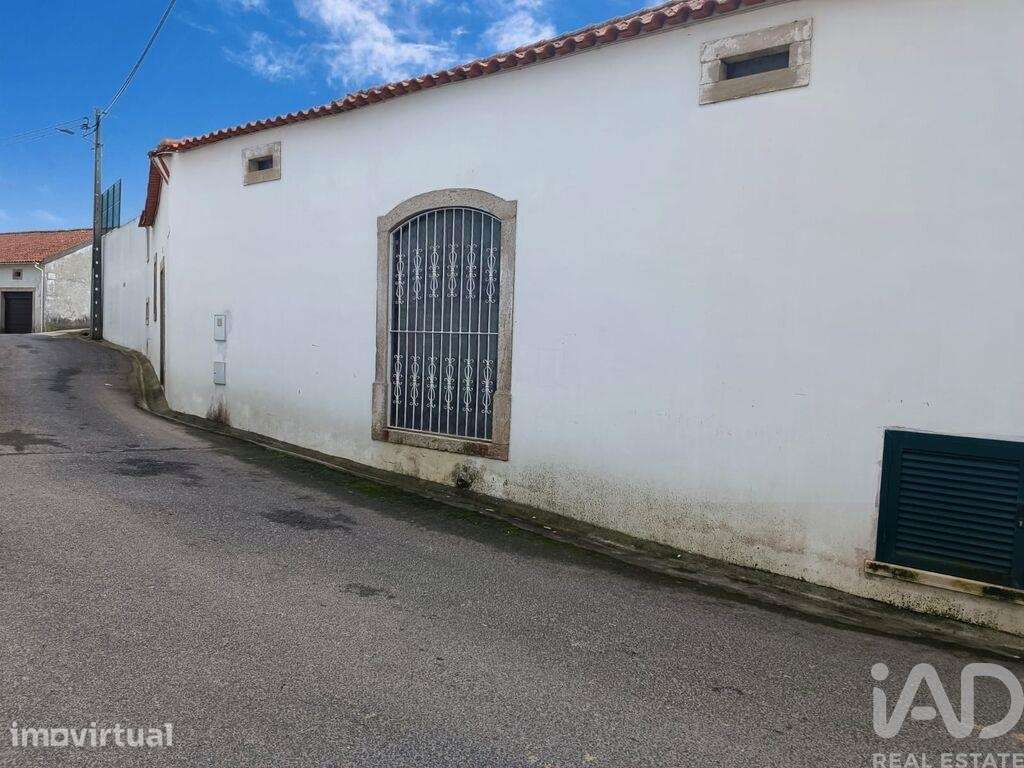 Casa / Villa T3 em Miragaia e Marteleira de 382,00 m2 - Grande imagem: 4/30