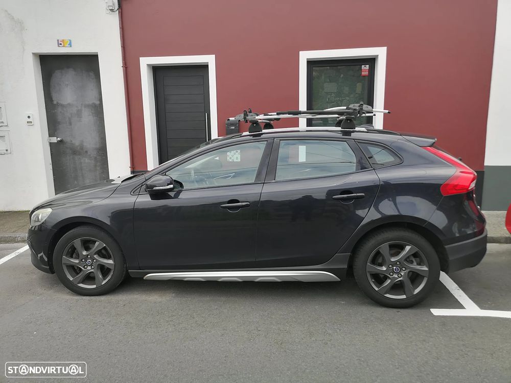 Volvo V40 Cross Country - 1