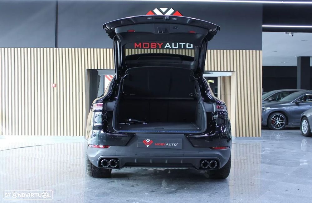 Porsche Cayenne Coupé E-Hybrid - 7