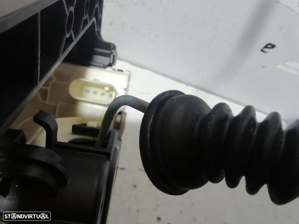 FECHADURA PORTA TRASEIRA DIREITA MERCEDES-BENZ CLA SHOOTING BRAKE 2019 - 3