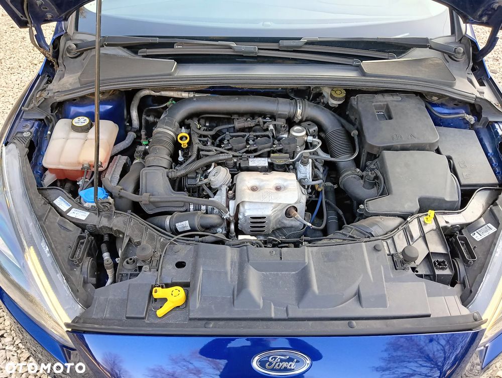 Ford Focus 1.0 EcoBoost Titanium - 36