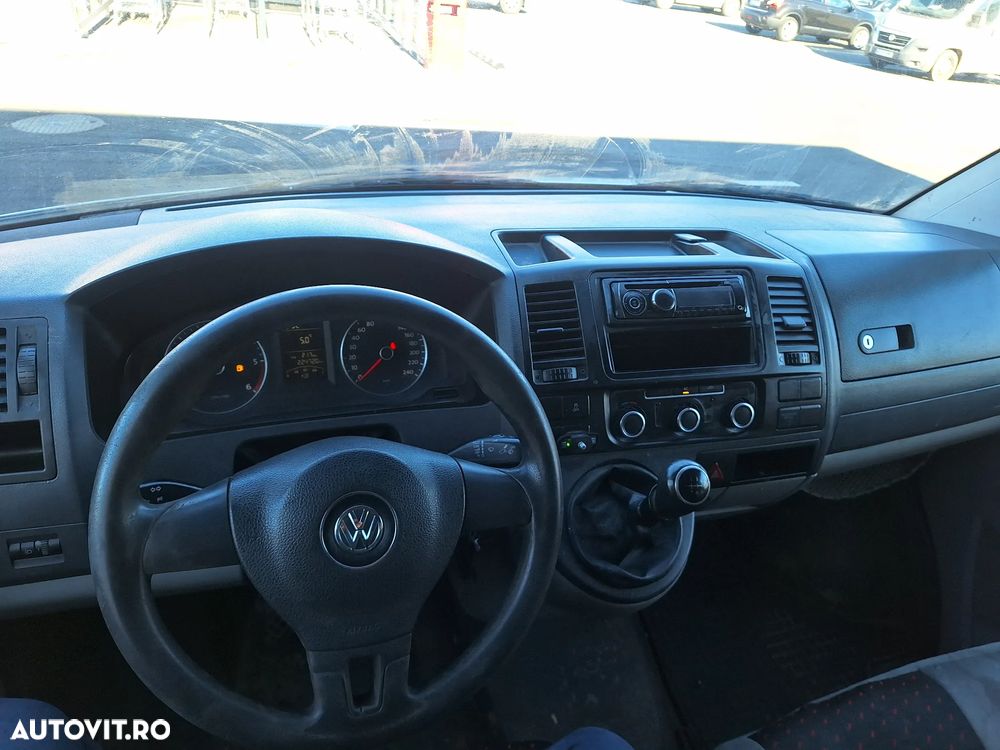 Volkswagen Transporter - 7