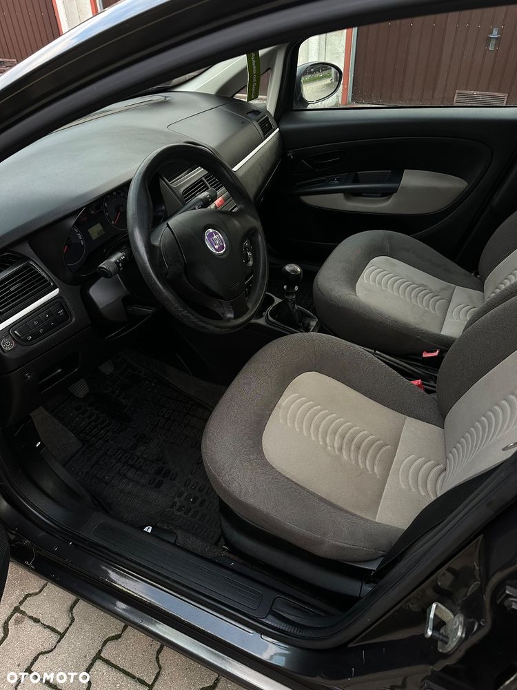 Fiat Linea 1.4 Active - 12