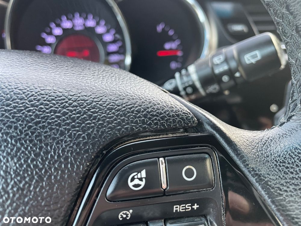 Kia Ceed - 29