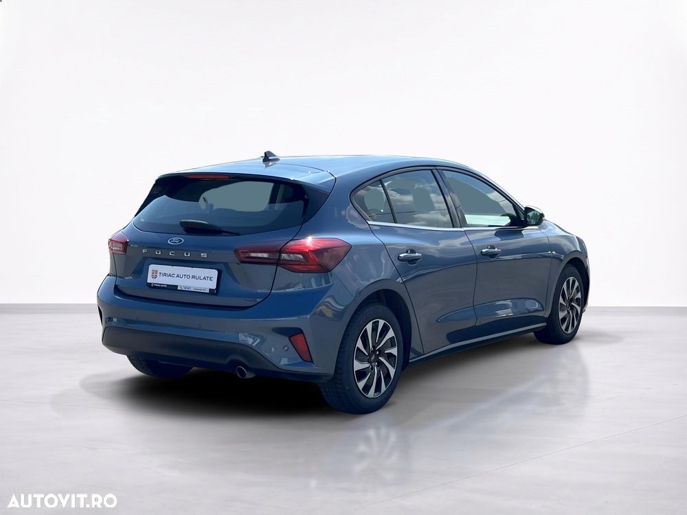 Ford Focus - 7