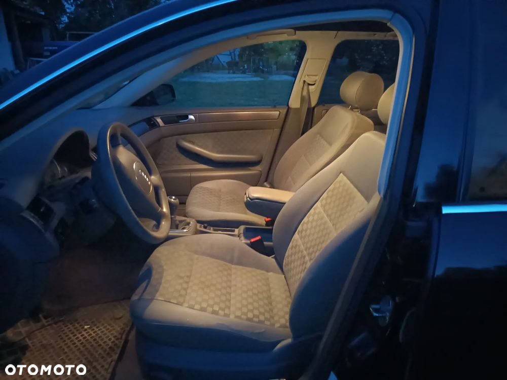 Audi A6 Avant 2.5 TDI - 9