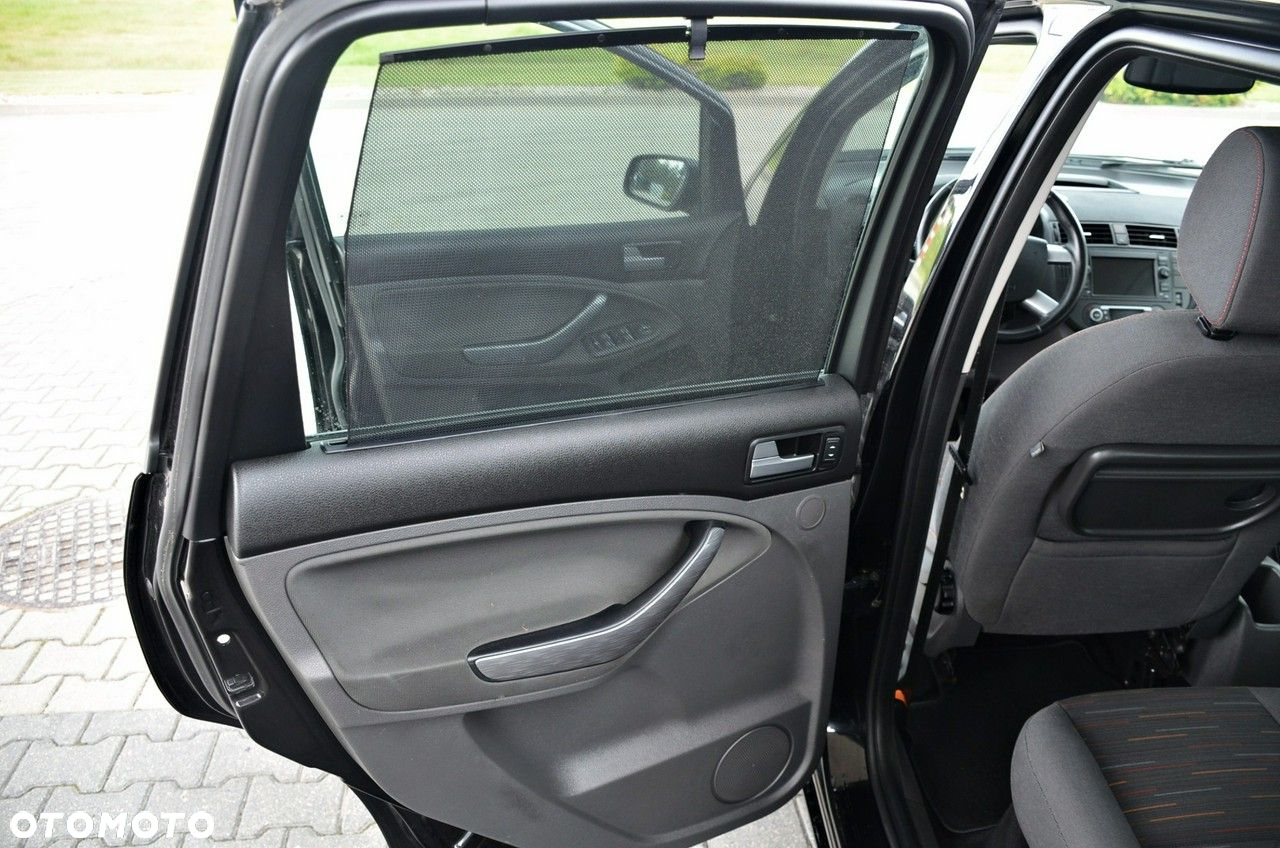Ford C-MAX - 15