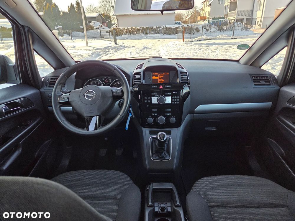 Opel Zafira 1.8 Family - 13