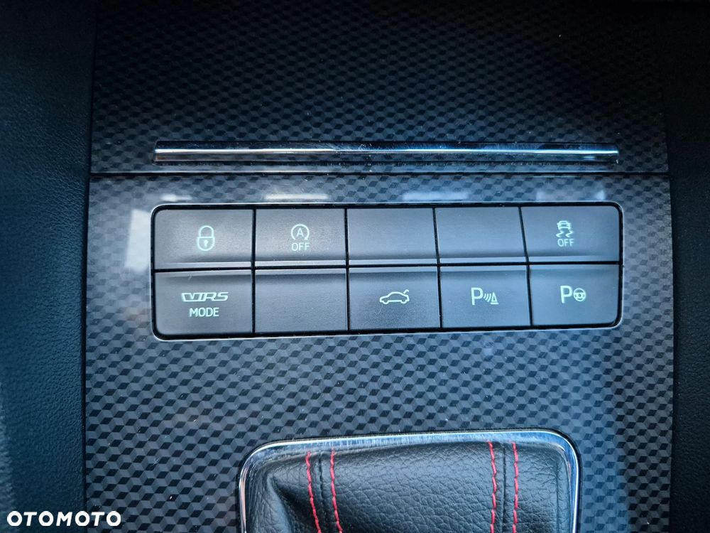 Skoda Octavia 2.0 TDI RS DSG - 16