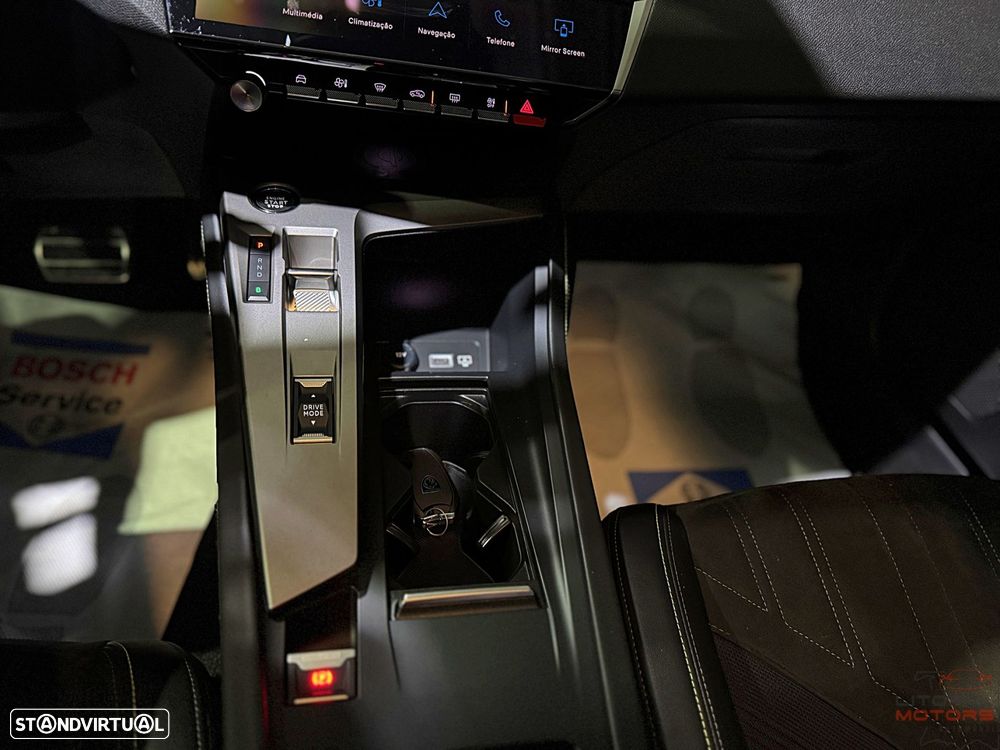 Peugeot 408 1.6 Hybrid GT e-EAT8 - 33