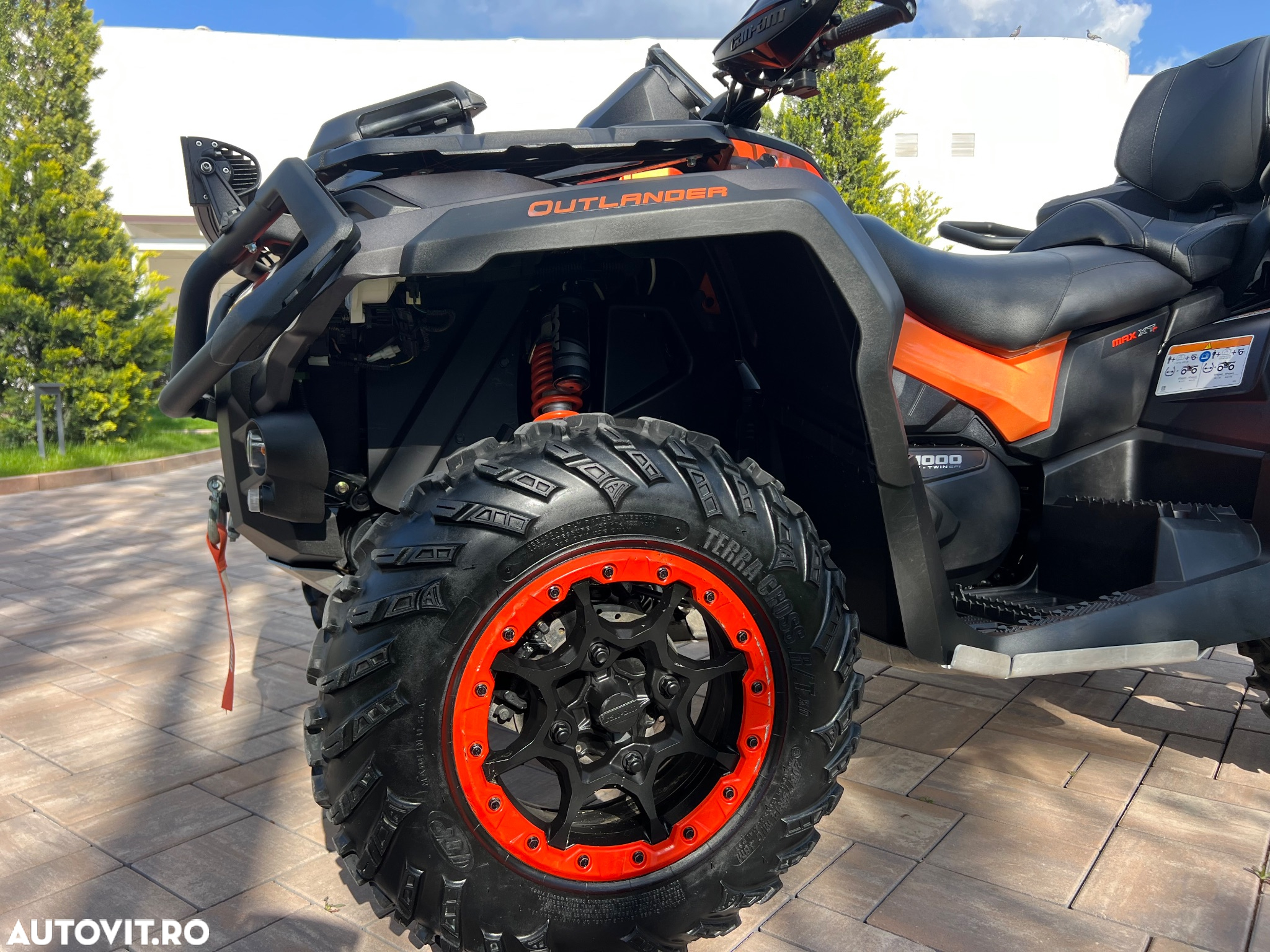 Can-Am Outlander Max - 22