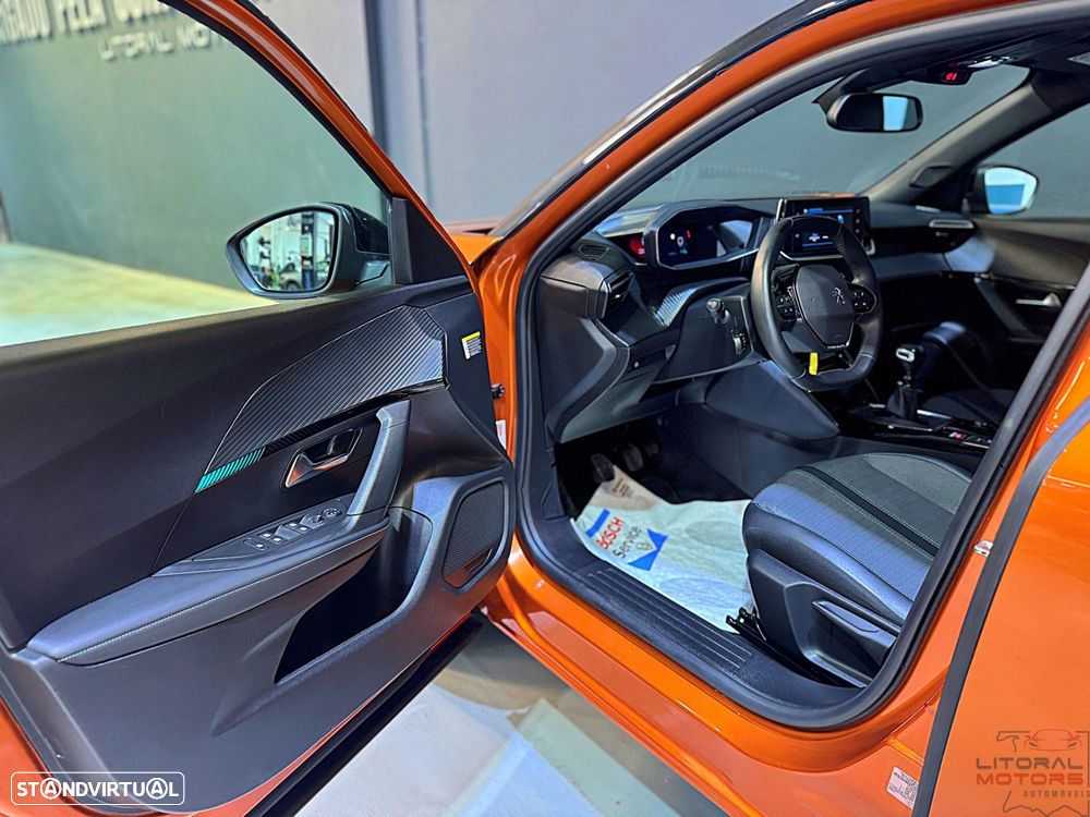 Peugeot 2008 1.2 PureTech Allure Pack - 14