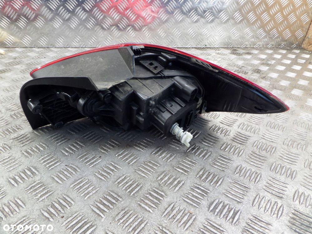 seat ibiza v lampa tylna tył lewa 6f0945095h - 3