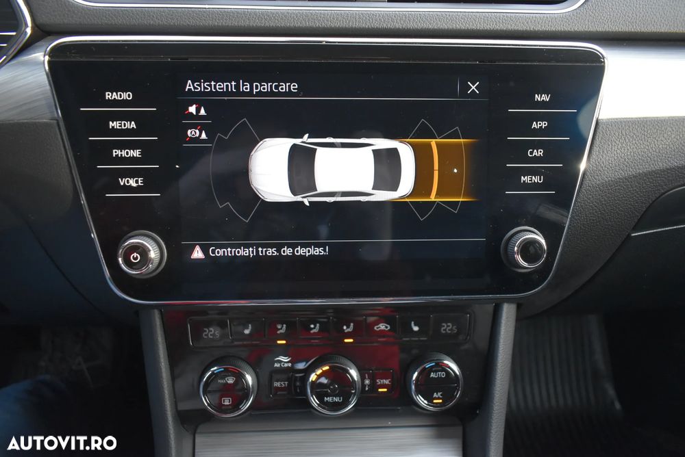 Skoda Superb 2.0 TDI DSG Ambition - 15