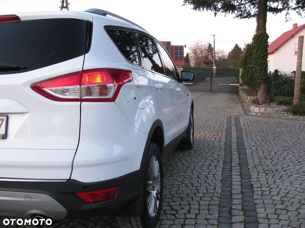 Ford Kuga 2.0 TDCi 2x4 SYNC - 32