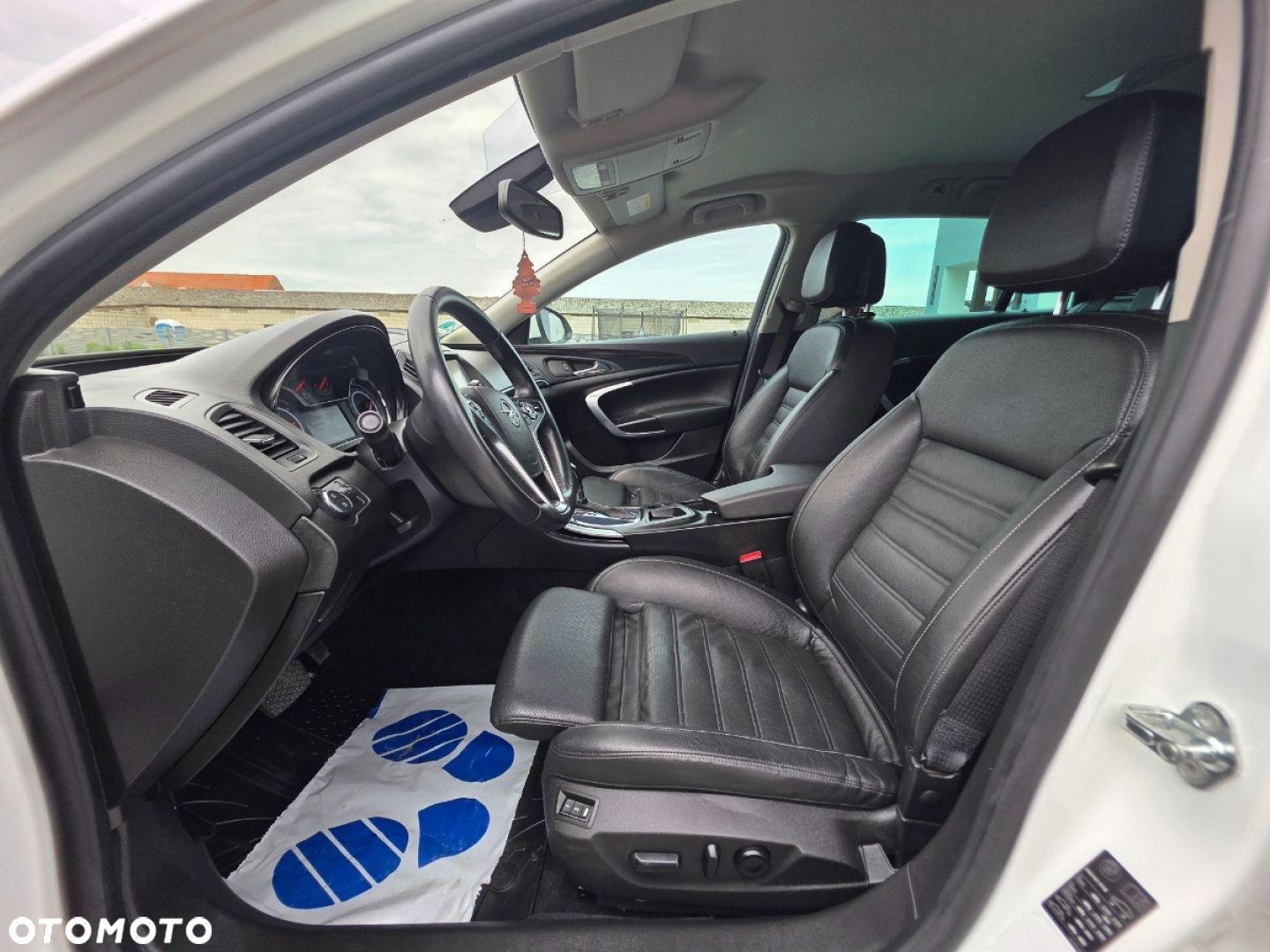 Opel Insignia - 9