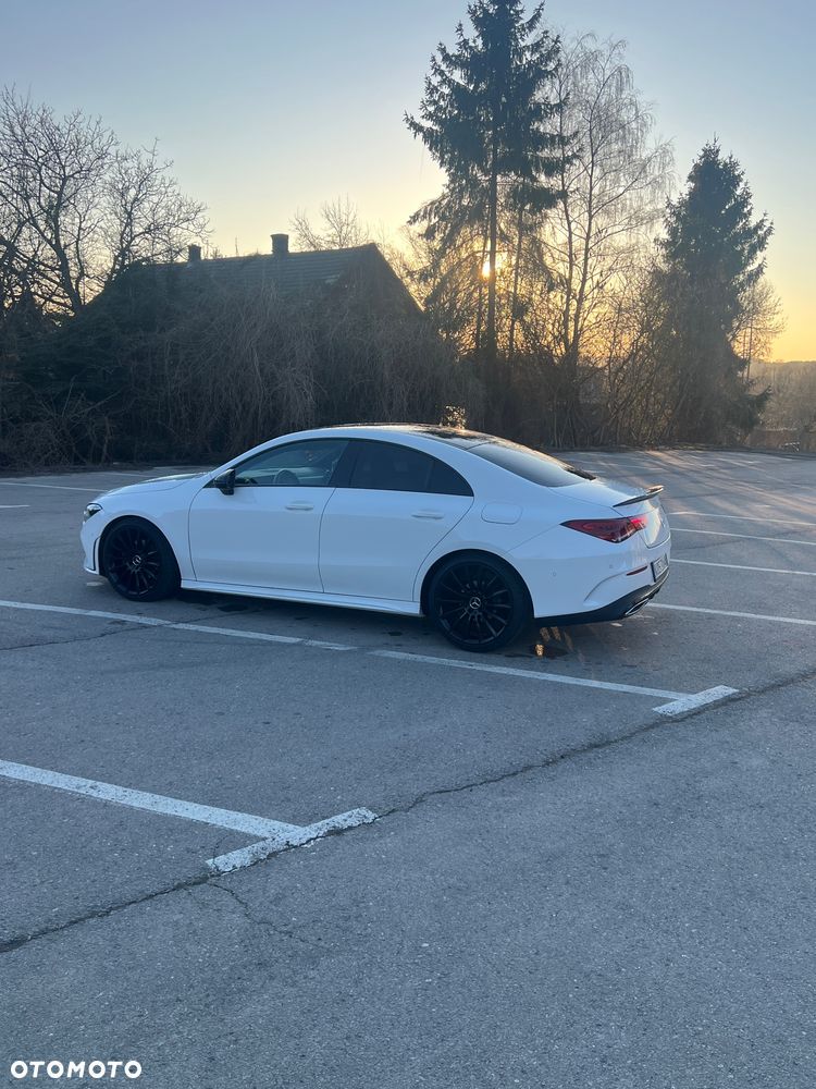 Mercedes-Benz CLA 180 7G-DCT AMG Line - 14