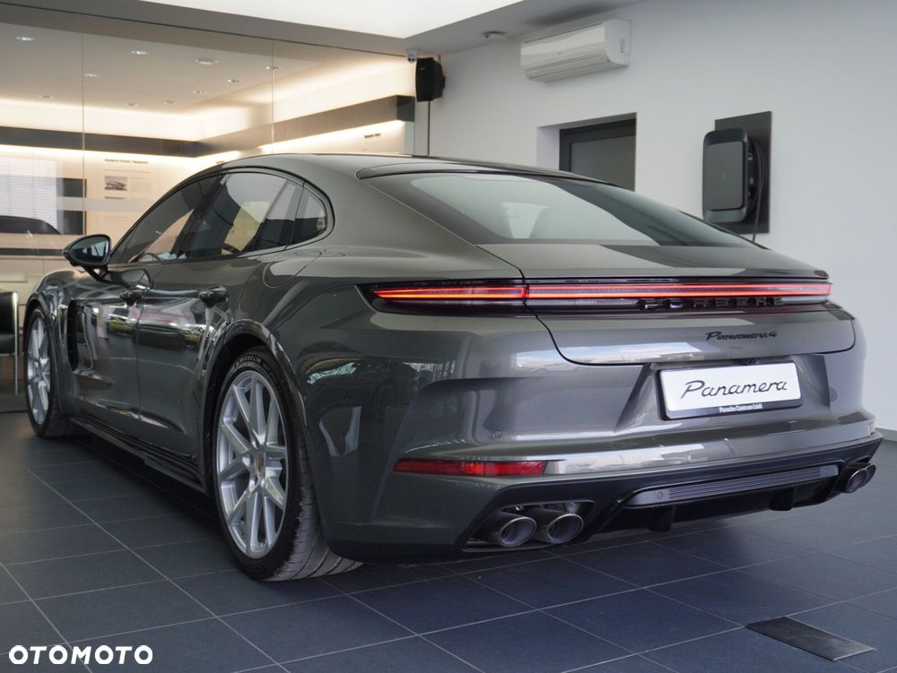 Porsche Panamera 4 E-Hybrid PHEV - 18