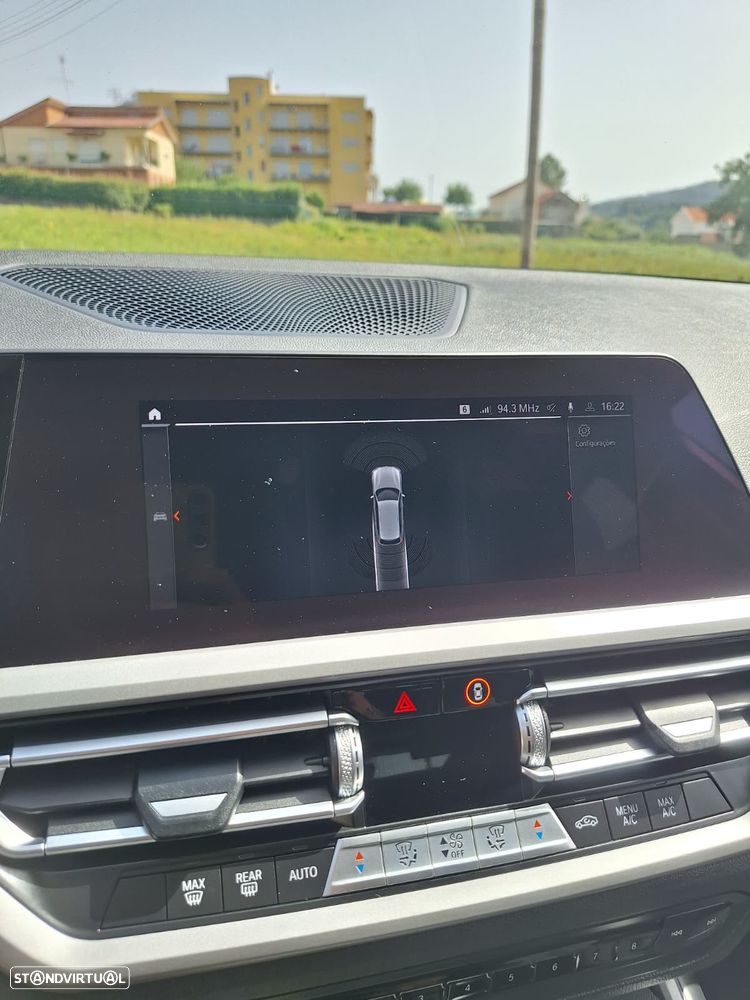 BMW 330 e Line Sport Auto - 12