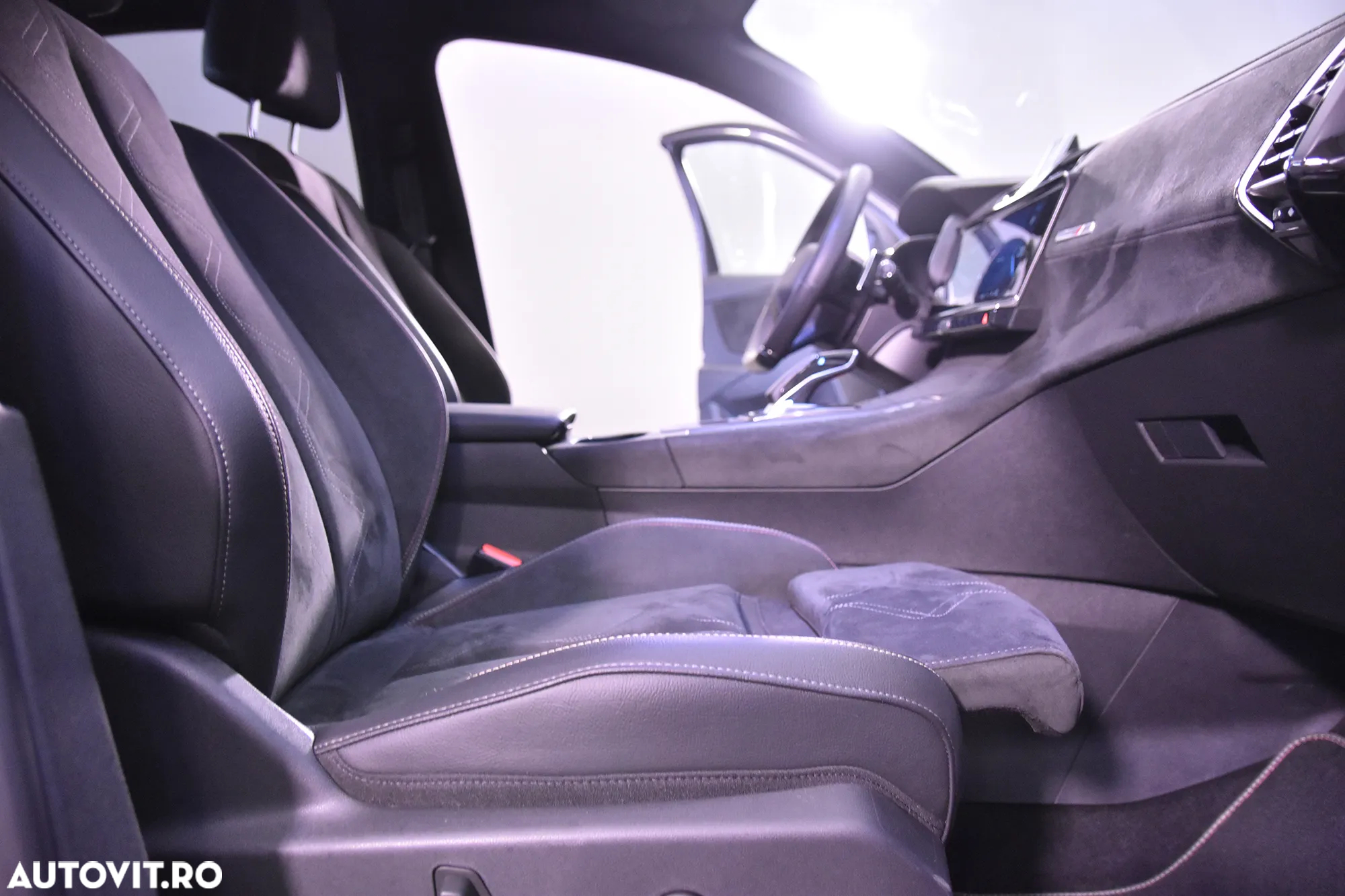 DS Automobiles DS 7 Crossback - 11