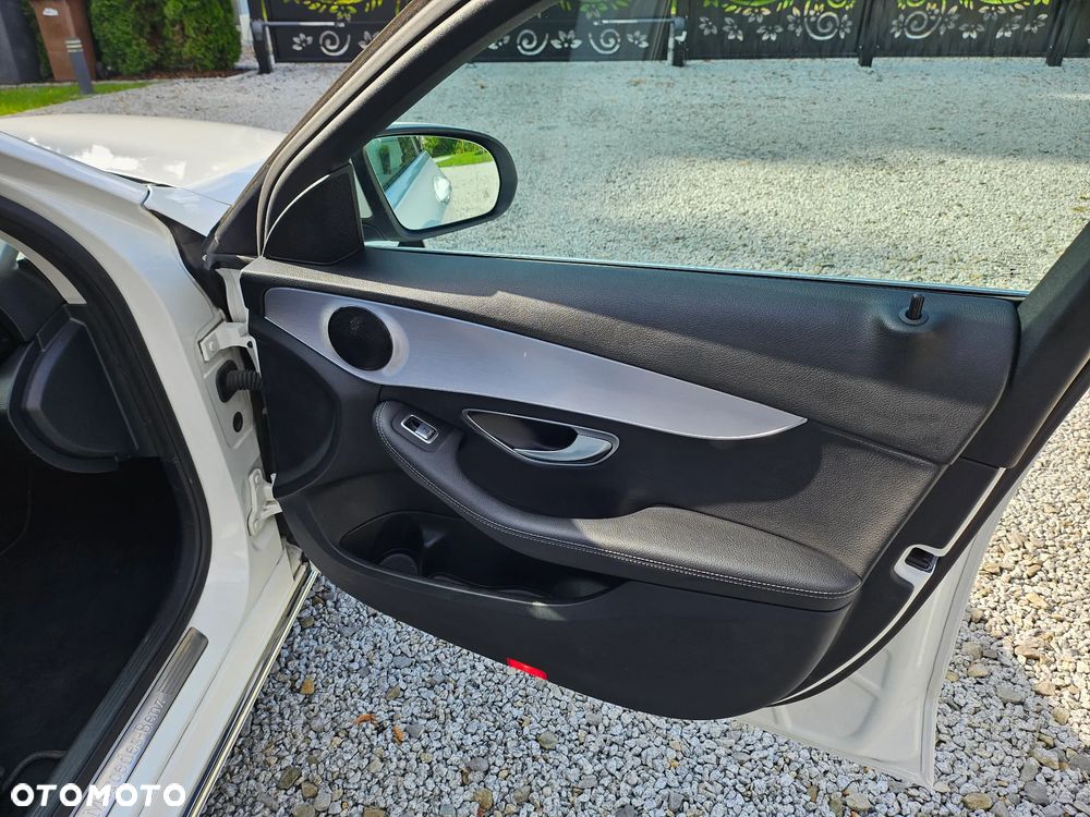 Mercedes-Benz Klasa C 200 d T 9G-TRONIC AMG Line - 35