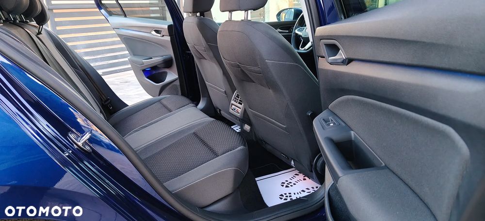 Volkswagen Golf - 27