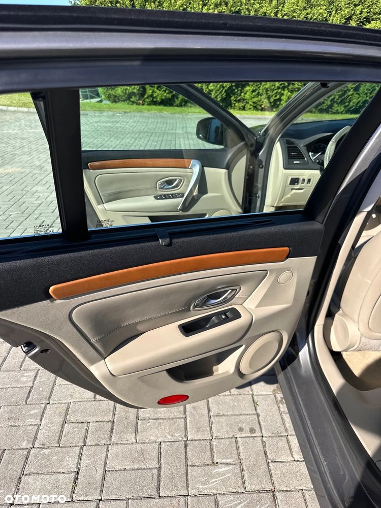 Renault Laguna 2.0 16V Turbo Initiale - 12