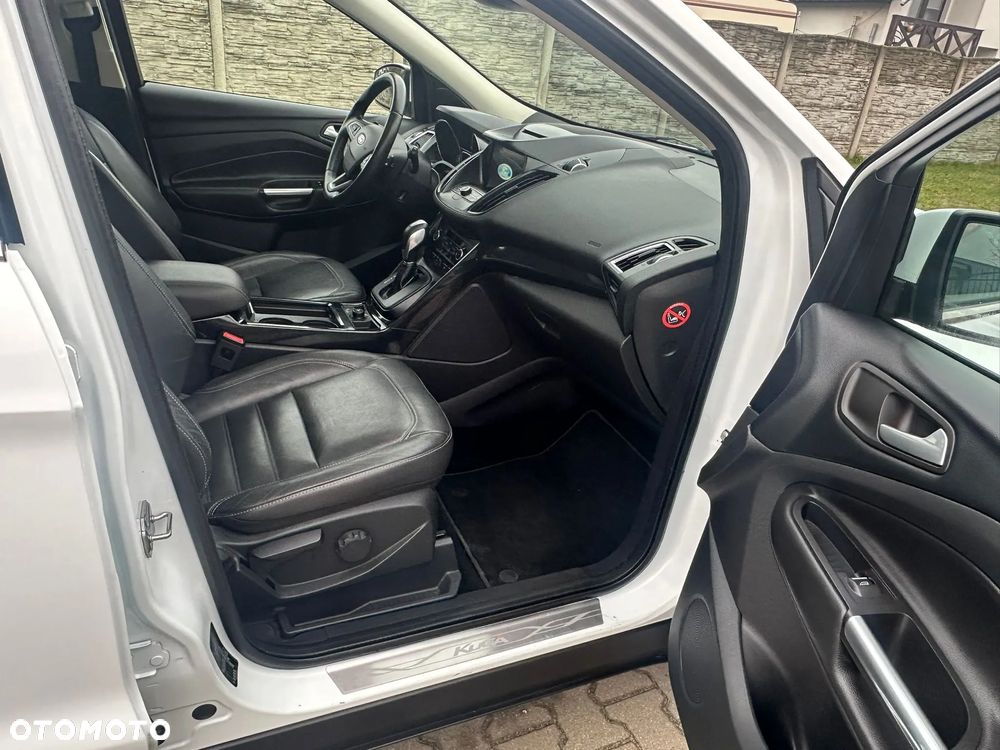 Ford Kuga 2.0 TDCi 4x4 ST-Line - 13