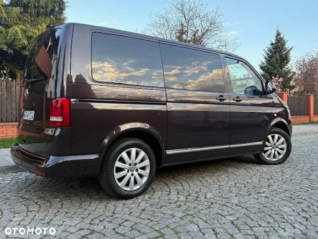 Volkswagen Multivan - 12