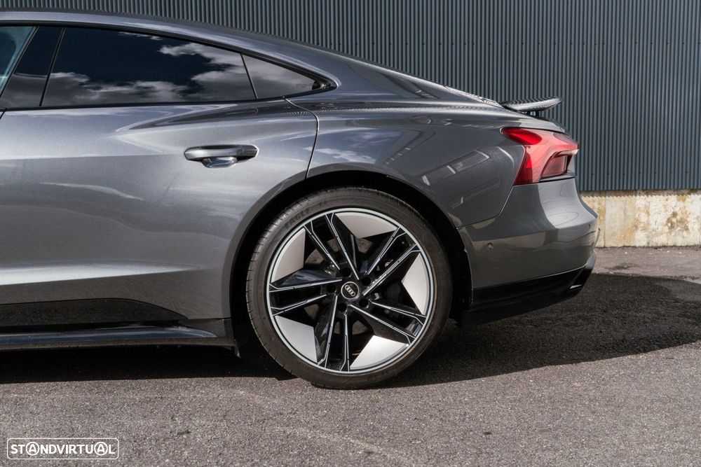 Audi e-tron GT quattro - 53