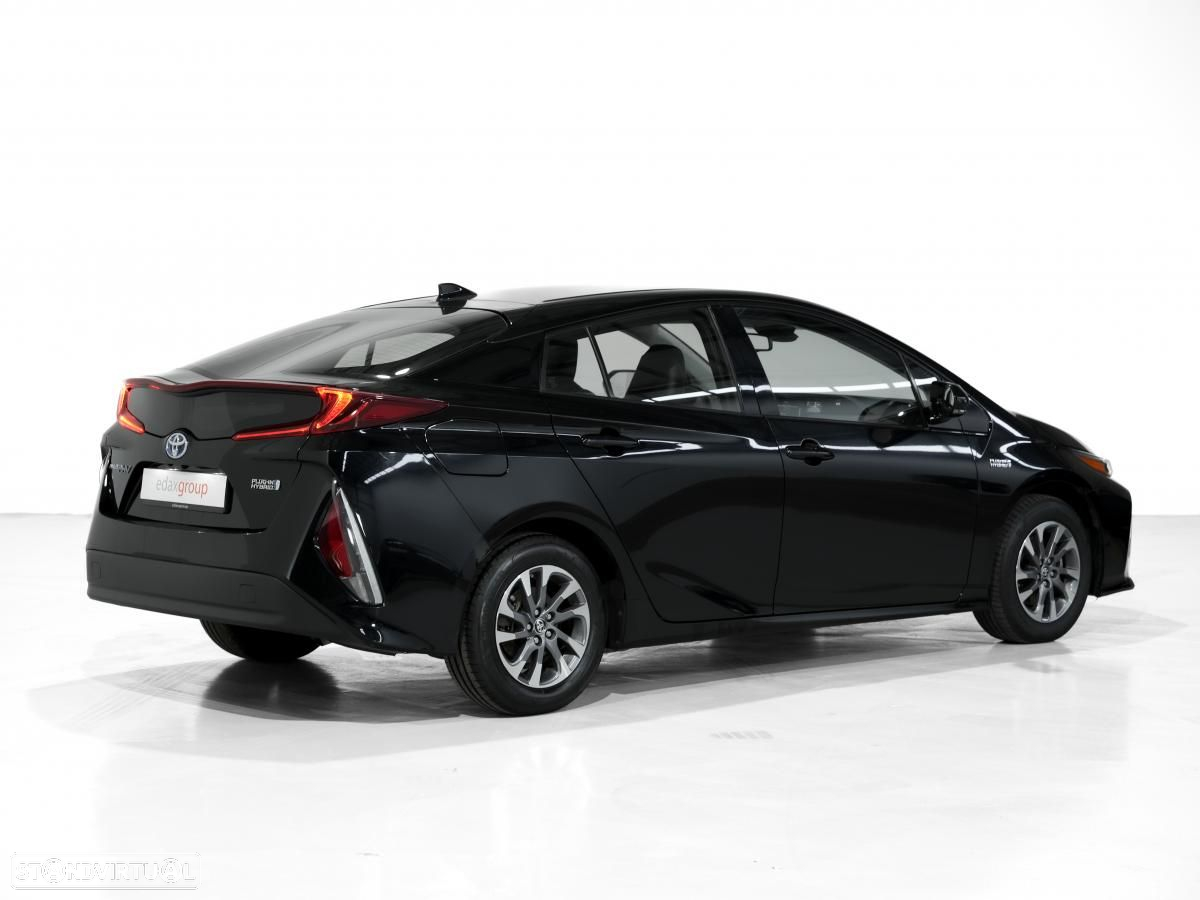 Toyota Prius 1.8 Plug-In Luxury - 3