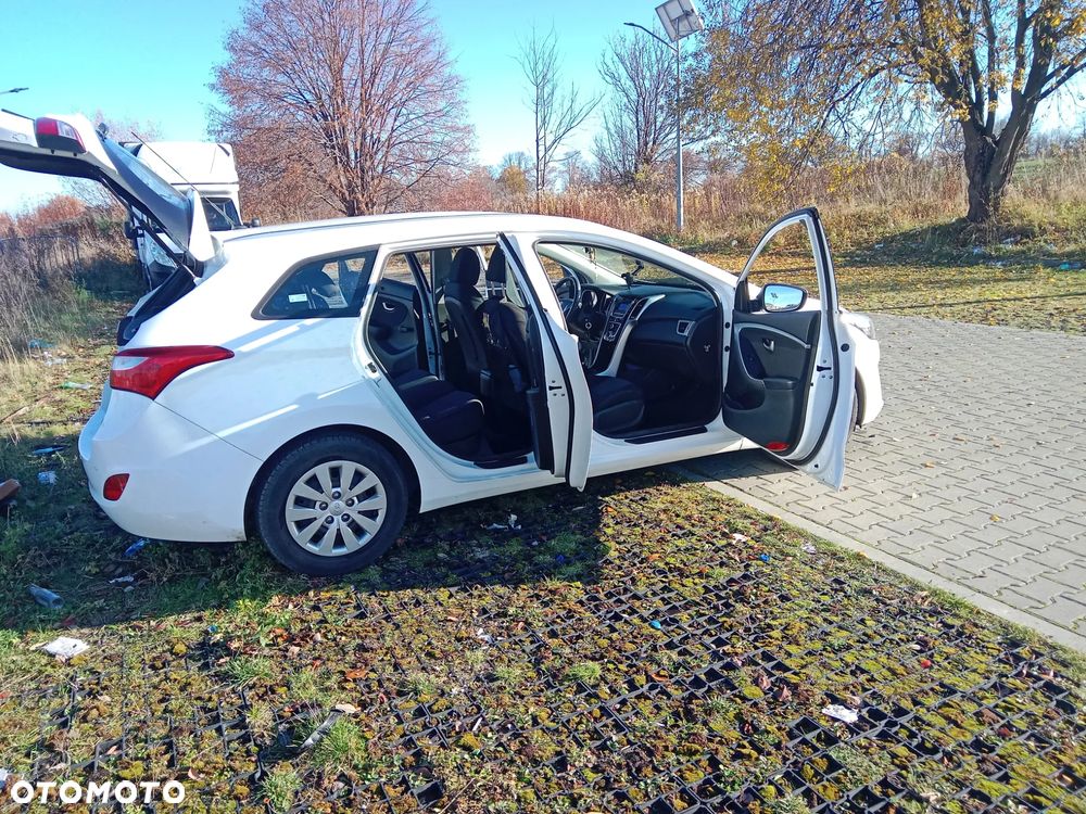 Hyundai i30 1.6 CRDi Classic - 8