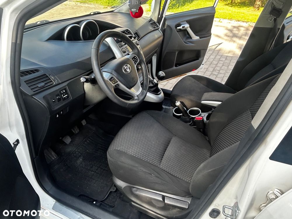 Toyota Verso 2.0 D-4D Sol plus 7os - 5