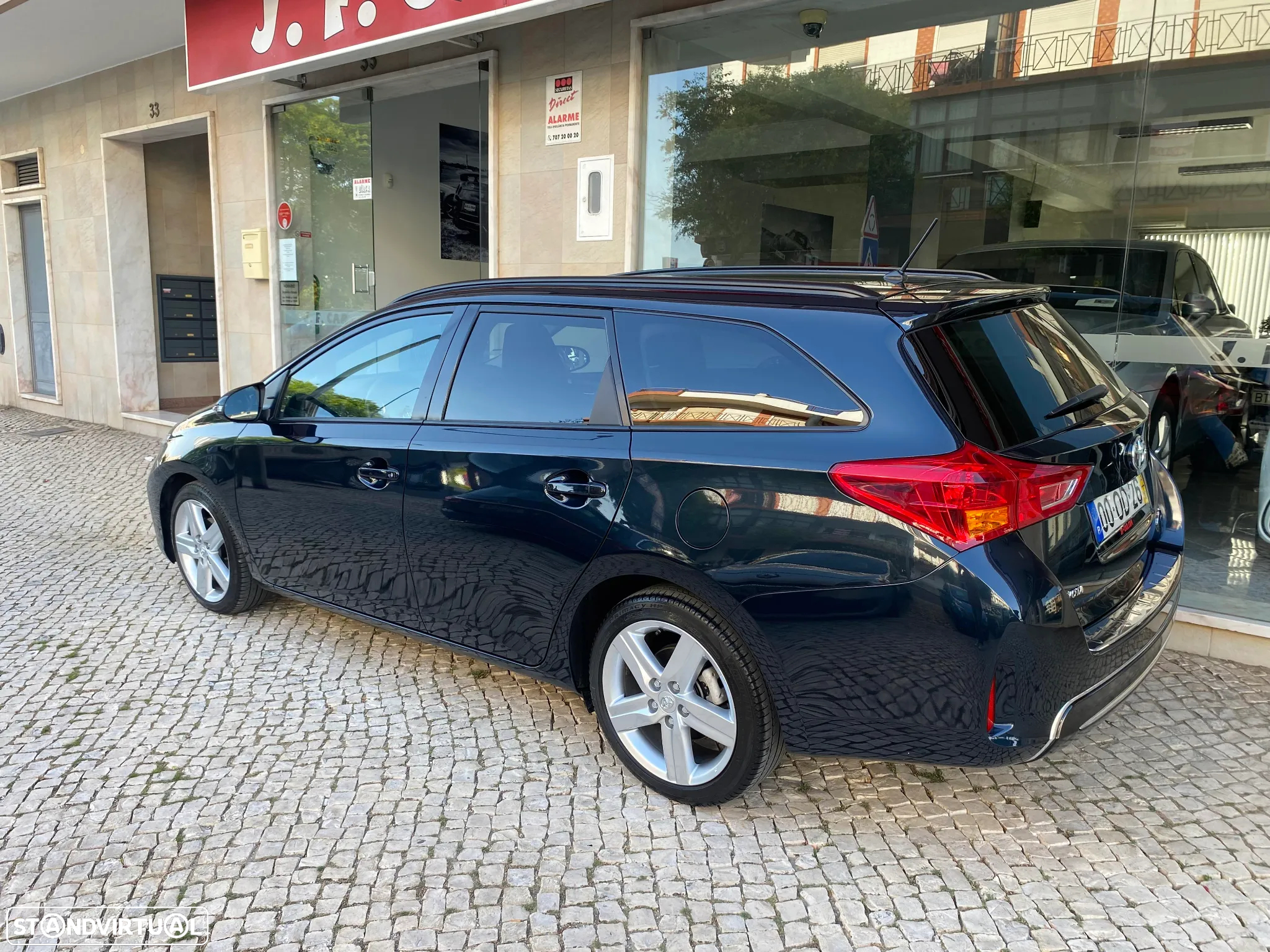 Toyota Auris Touring Sports 1.4 D-4D Com+P.Sport - 6