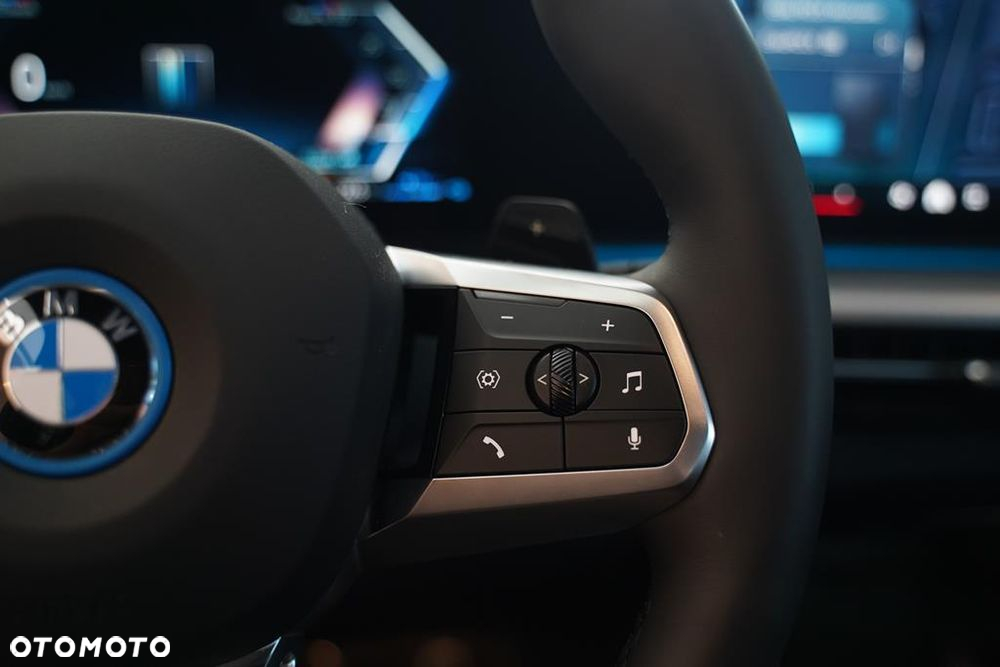 BMW X1 - 16