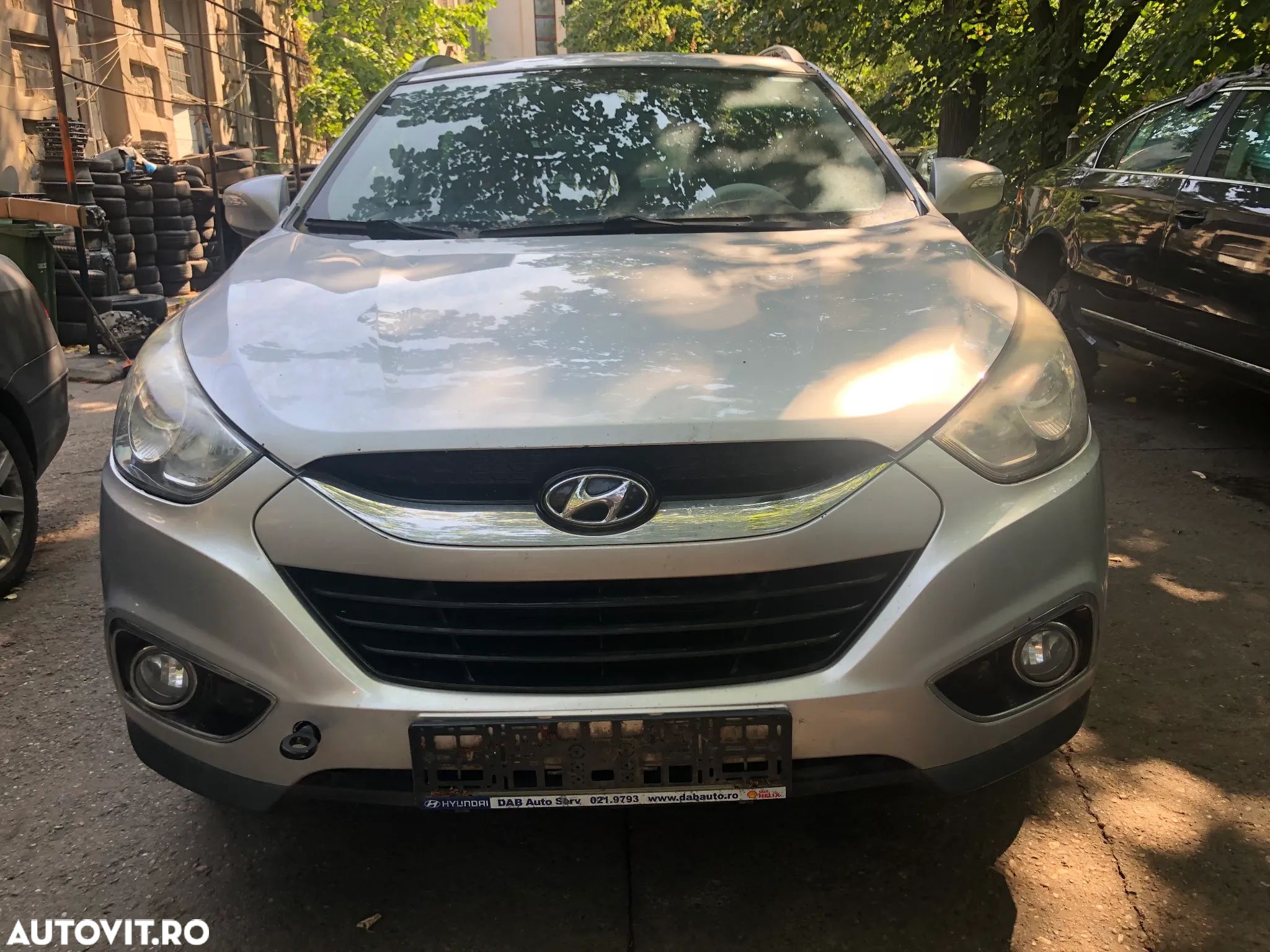 Dezmembrez Hyundai IX35 2.0 CRDI 4WD gri argintiu 2012 - 1