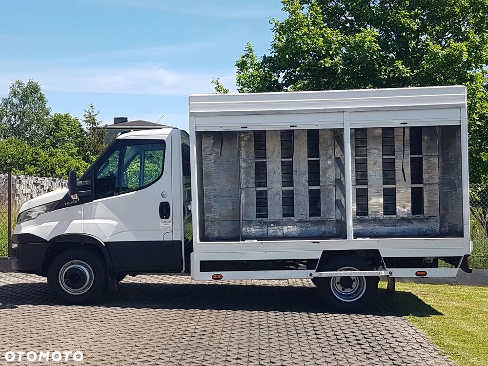 Iveco 70C18 KONTENER ROLETY BOK DO TRANSPORTU WODY 3,23x2,21x1,86 KLIMA DMC 7000KG RAMA PODWOZIE - 16