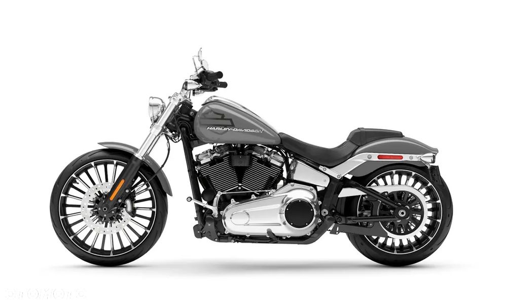 Harley-Davidson Softail Breakout - 13