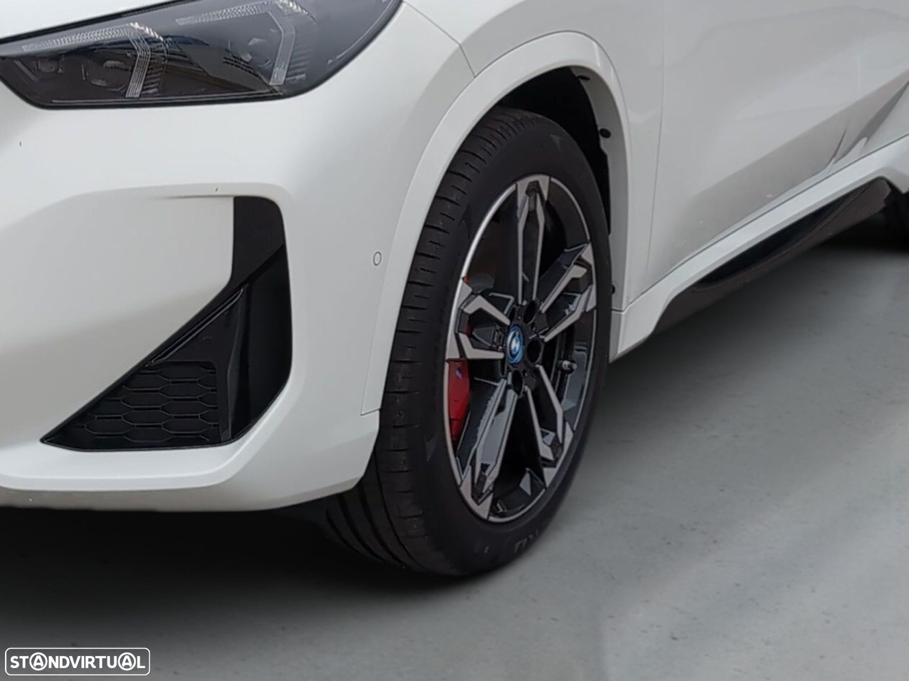 BMW iX1 xDrive30 Pack Desportivo M Pro - 4