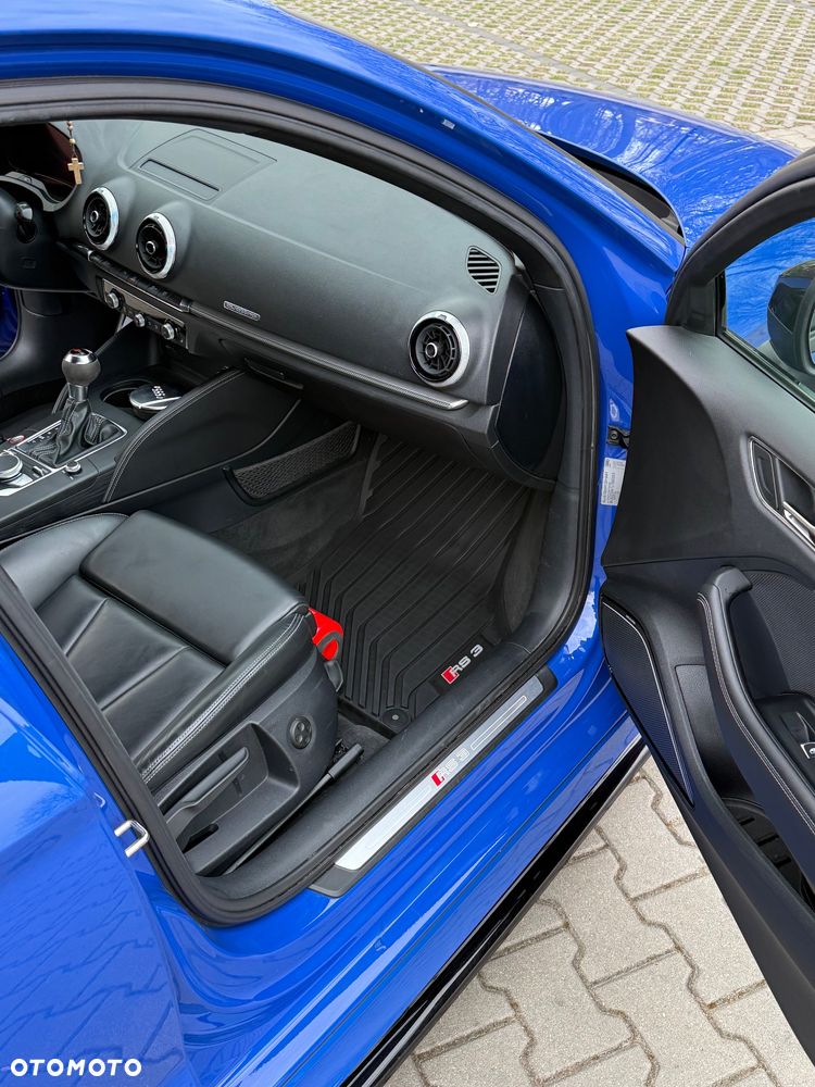 Audi RS3 Sportback - 12