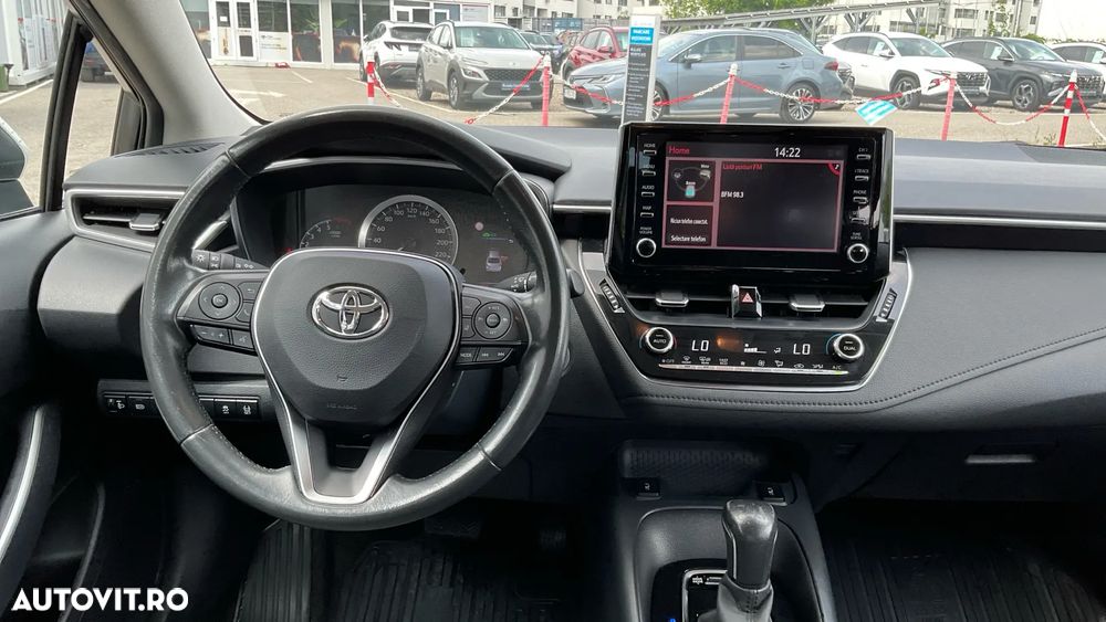 Toyota Corolla 1.8 HSD Business - 17