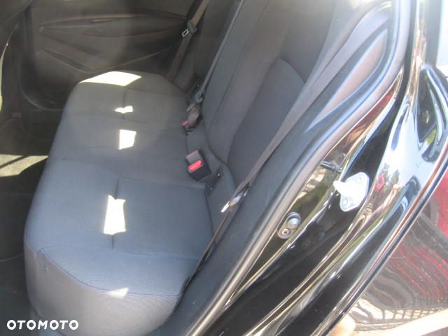 Toyota Corolla 1.6 Active - 23