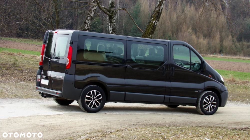 Opel Vivaro - 15