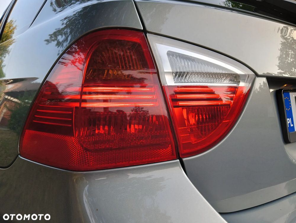 BMW Seria 3 320i - 7