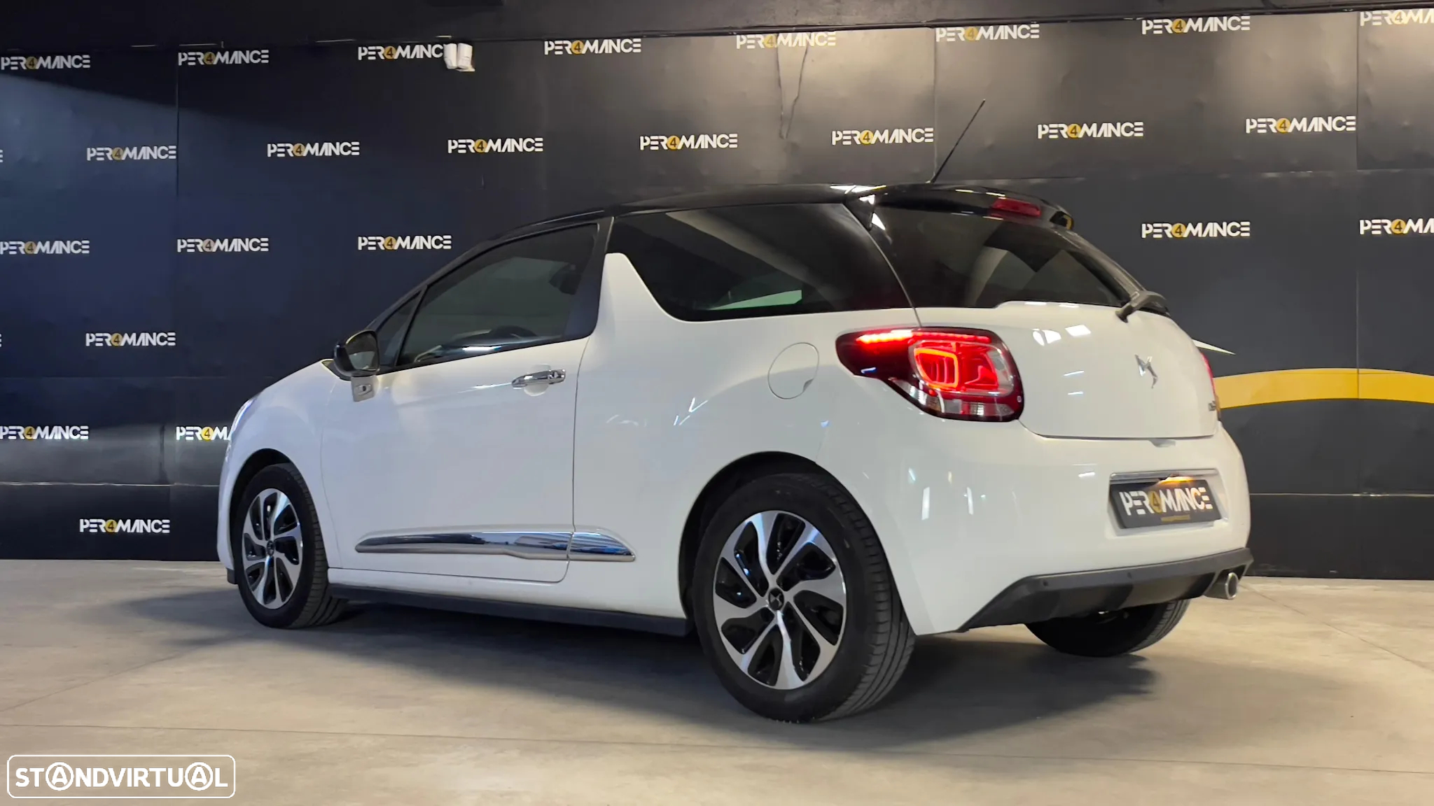 DS DS3 BlueHDi 100 SoChic - 2